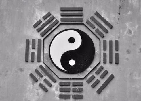 网上算命 哪几种八字是天生的富贵命 容易一夜暴富的八字